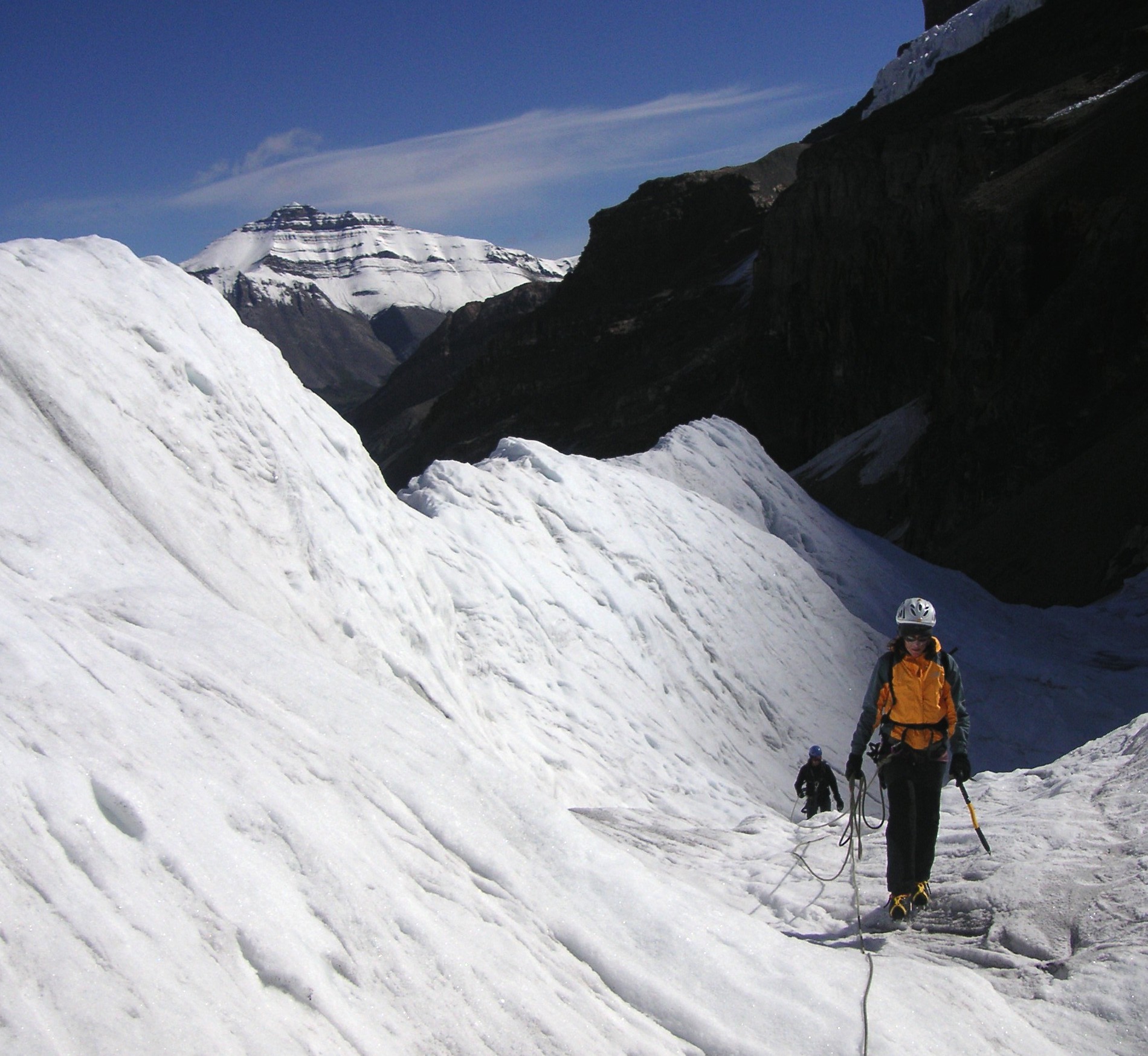 Legati su ghiacciaio: attrezzatura e consigli pratici per gli scialpinisti