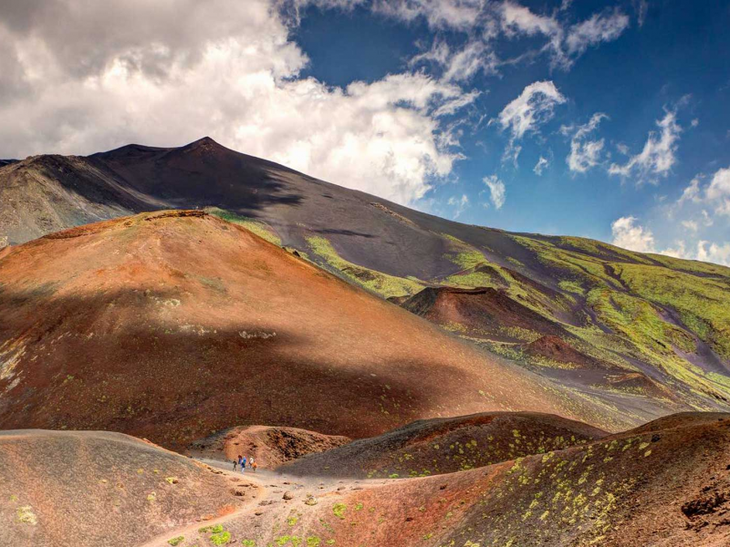 Etna diviso in due fasce: nuove misure, più chiarezza per l’accompagnamento professionale